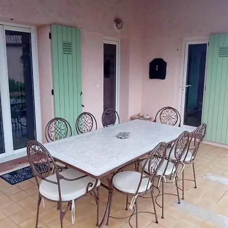 Villa avec piscine *